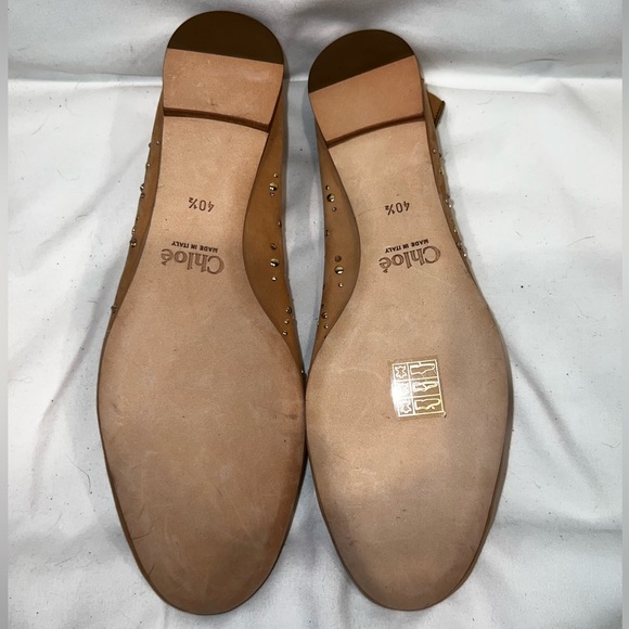 Chloé tan flats with silver studs and flower embellishment - Picture 2 of 2